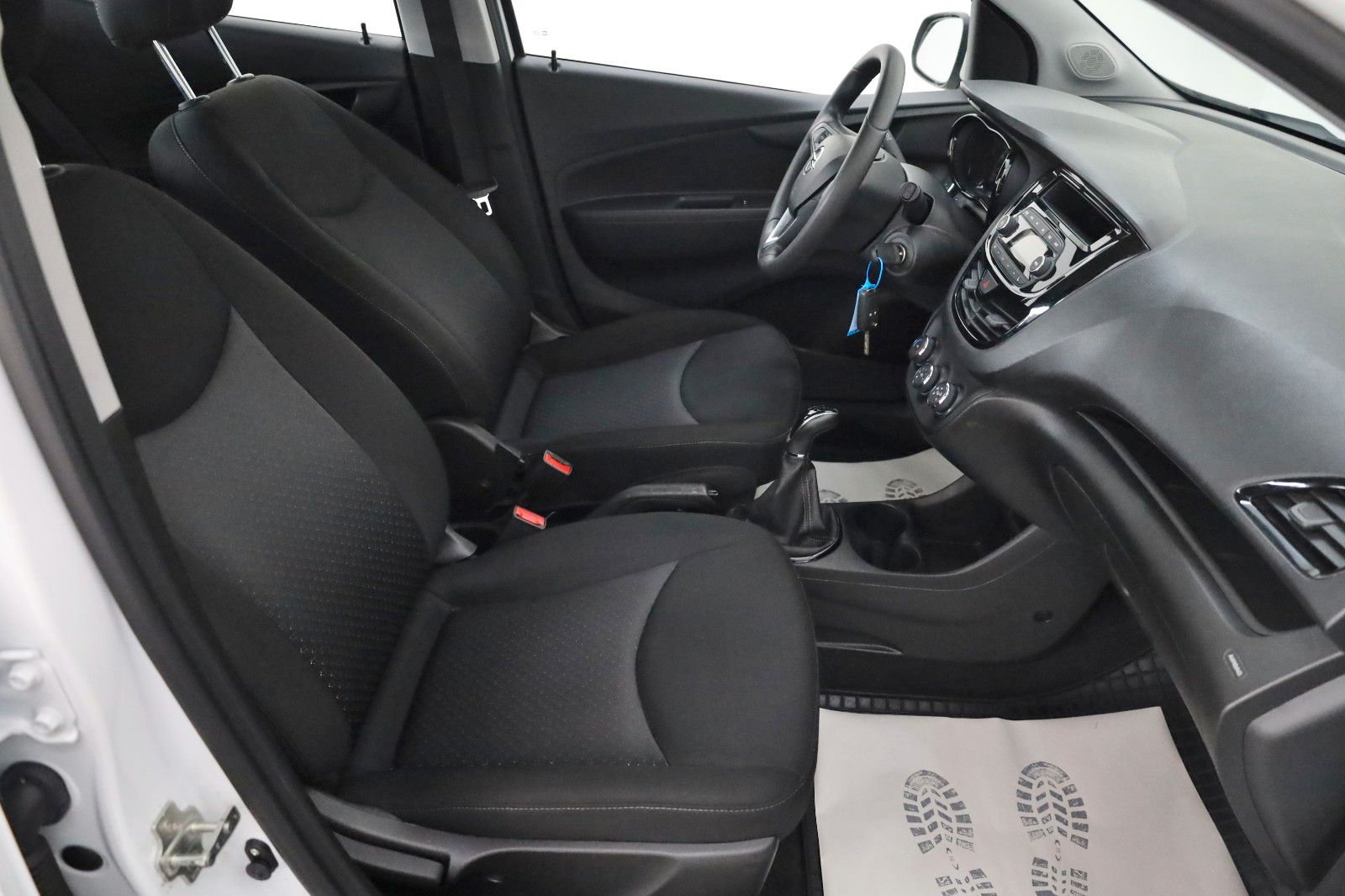 Fahrzeugabbildung Opel Karl Edition Klima,8-fach bereift