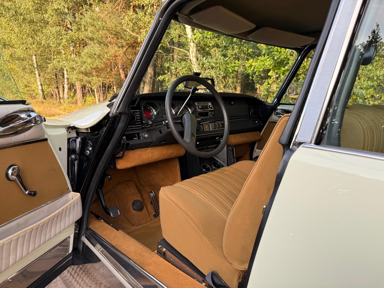 Citroën DS 23 i.e Pallas Klima Aut. FIVA Card Unikat 1