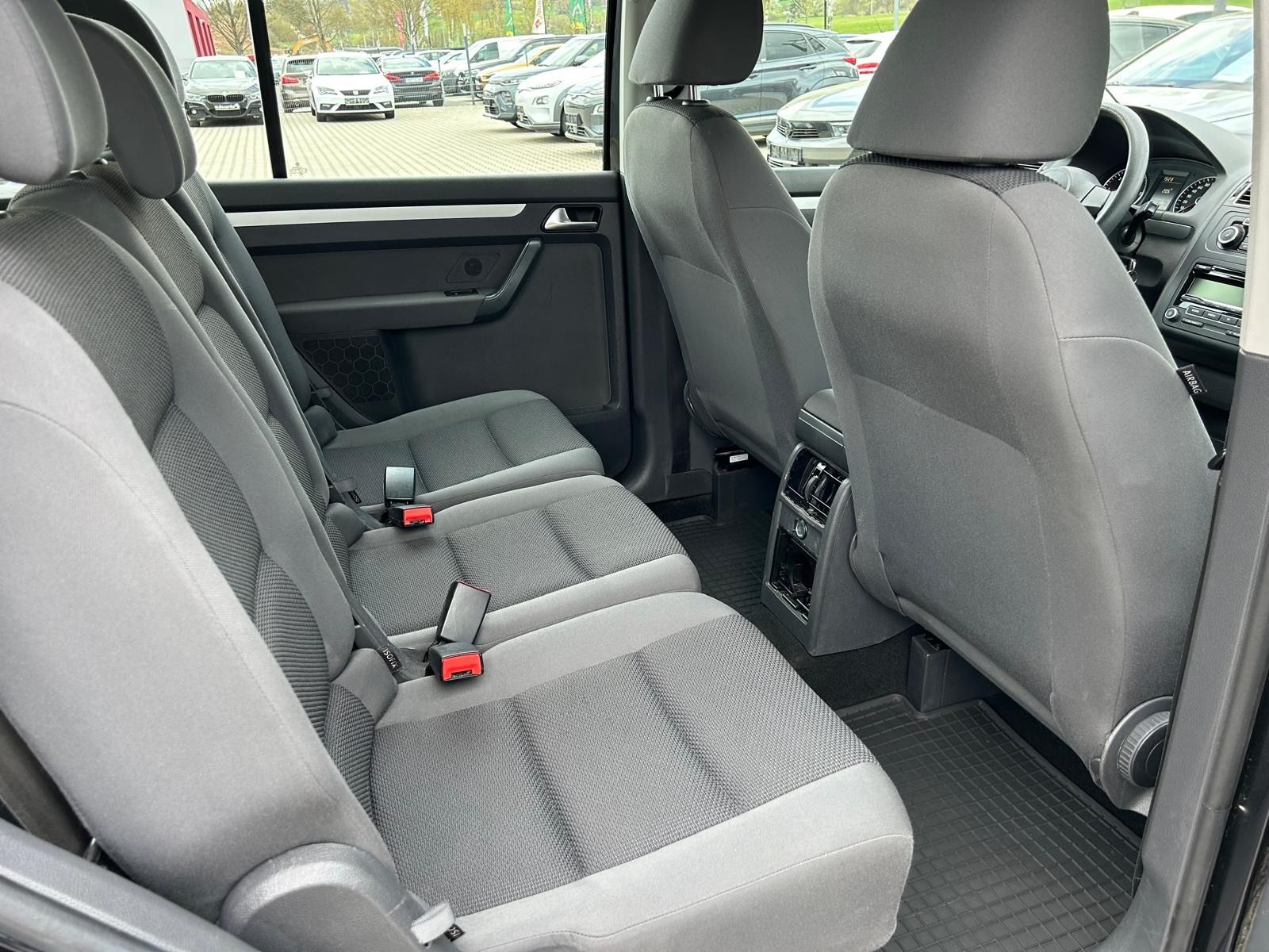 Fahrzeugabbildung Volkswagen Touran 1.6 TDI°7 Sitzer°Shz°Klimaauto.°2.Hand°