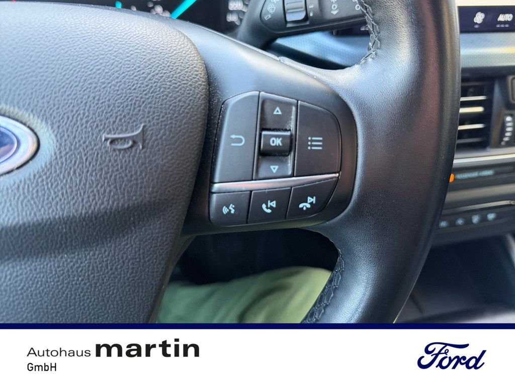 Fahrzeugabbildung Ford Focus 1.5 EcoBlue Active SHZ NAVI AHK FACEL. LED