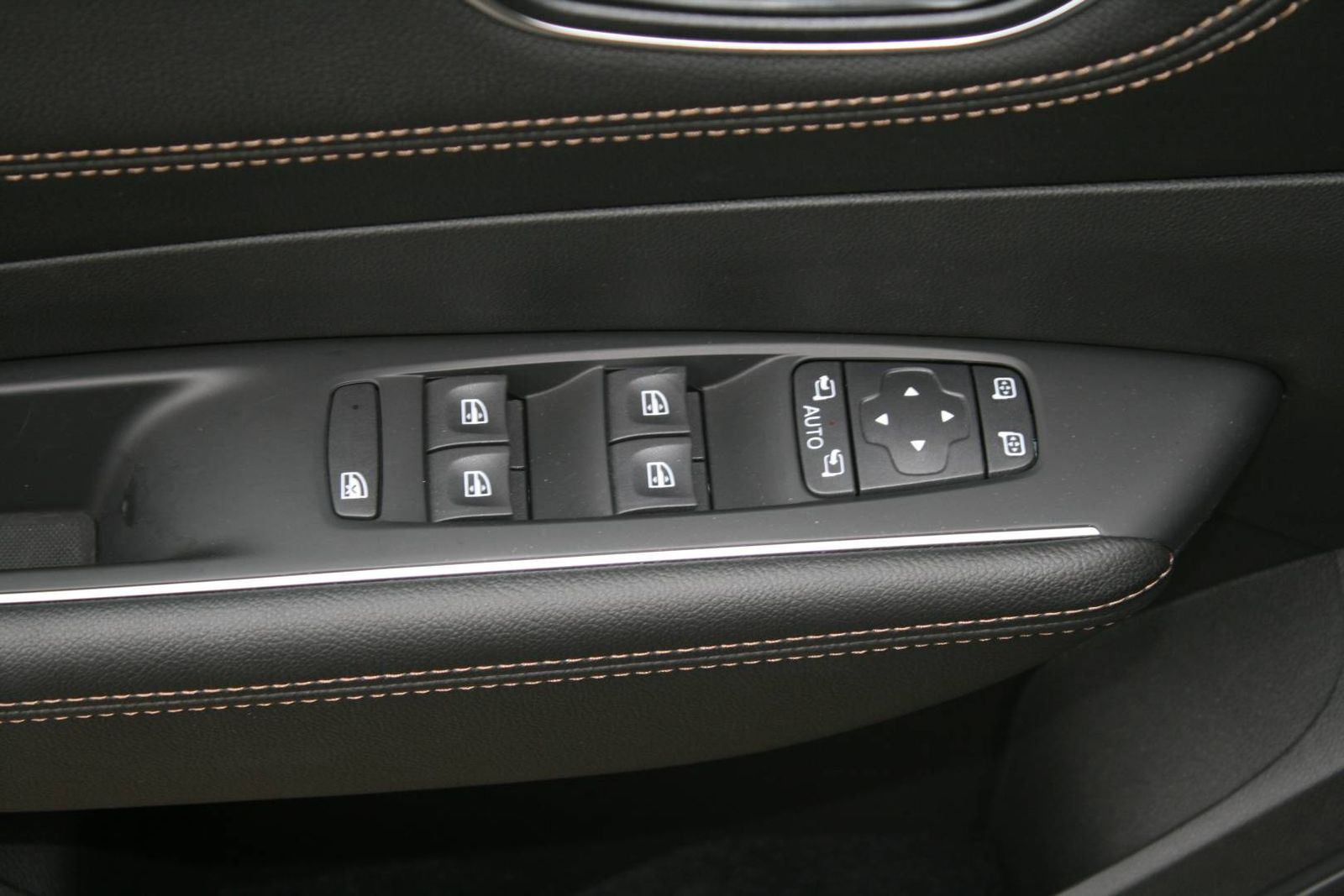 Fahrzeugabbildung Renault TALISMAN Grandtour Intens ENERGY dCi 160 EDC