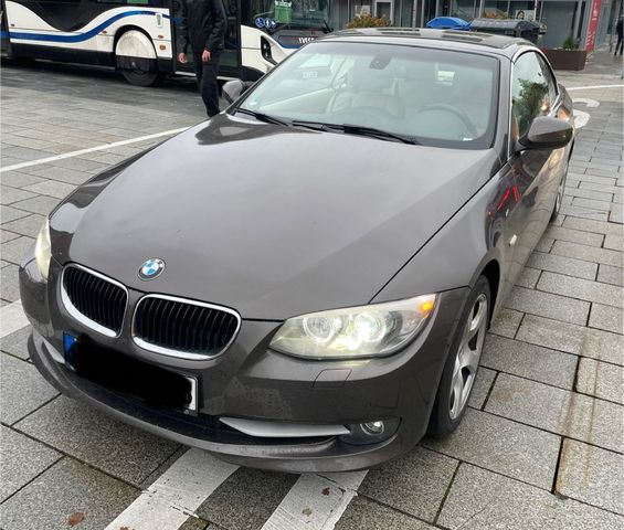 BMW 320i Carbio E93 LCI