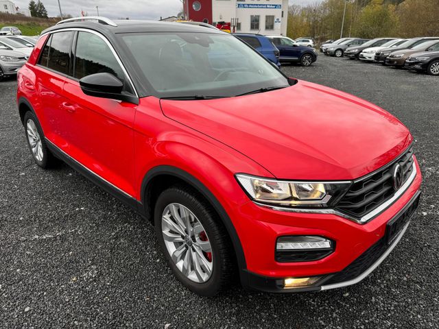 Volkswagen T-Roc 1.5 TSI *DSG*SPORT*NAVI*PDCvo+hi+KAMERA*SH