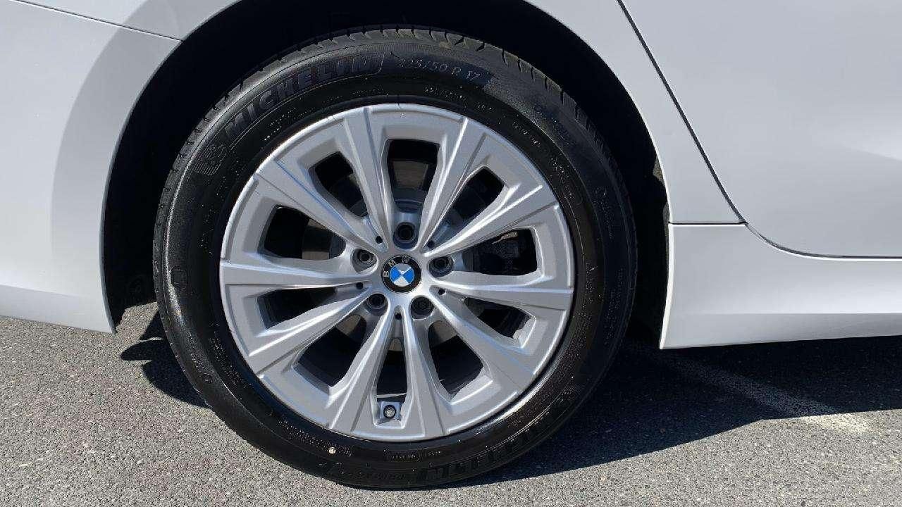 BMW 320 d Touring foto 3