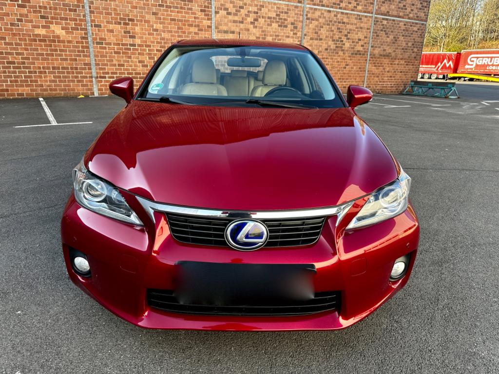 Lexus CT 200h