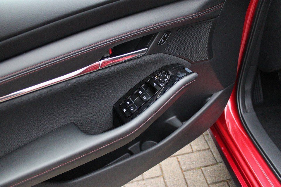 Fahrzeugabbildung Mazda 3 2025 M-Hybrid Homura G-140 *Juni-Aktion* NAVI