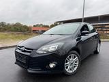 Ford Focus Lim. 1.6 Titanium " AHK " Kamera " Top " - Ford Focus mit Benzin-Antrieb: Limousine, 1.6