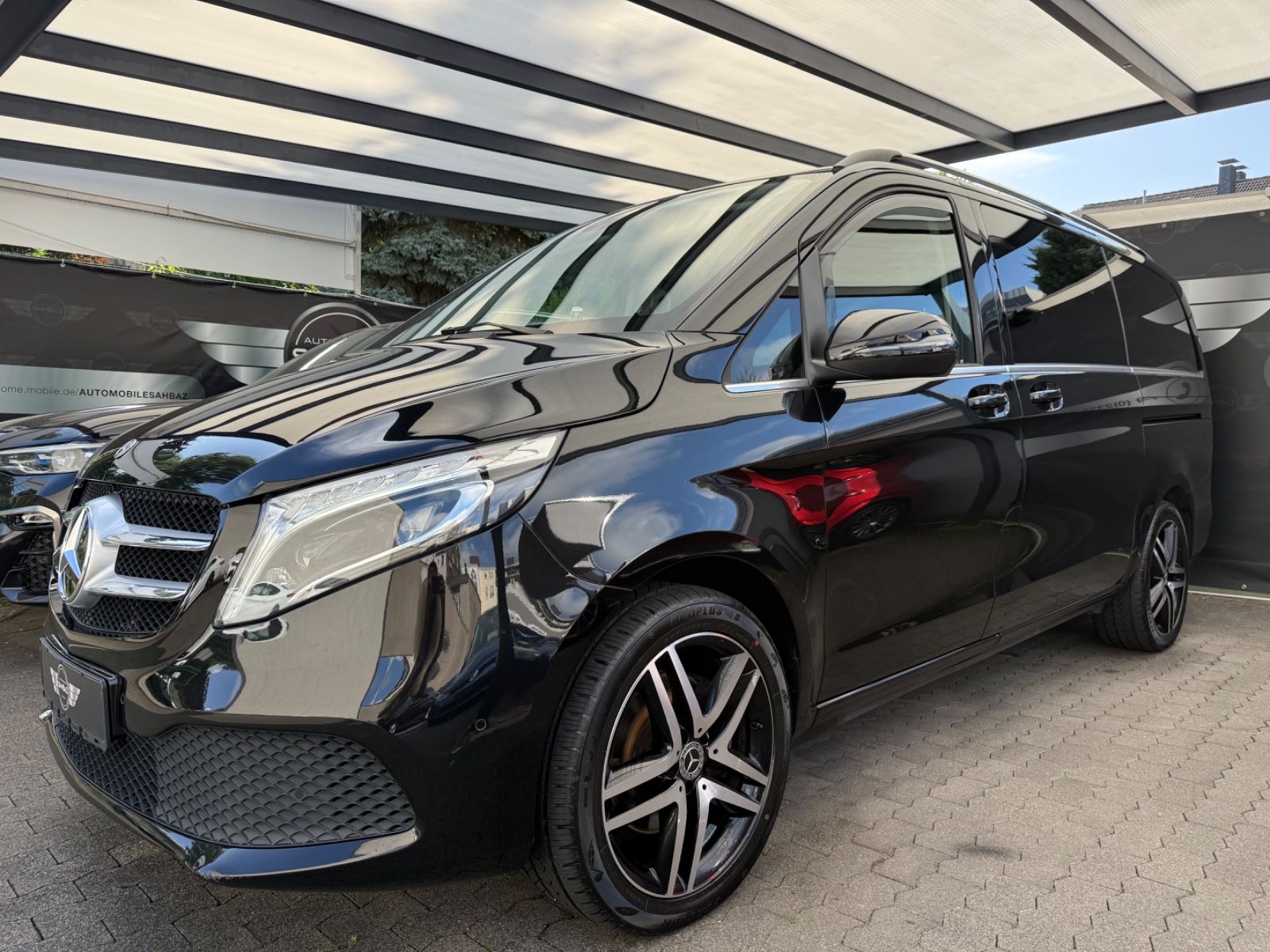 MERCEDES-BENZ V 300 D LANG 4MATIC*LED*KAMERA*EL.TÜRE*8 SITZE