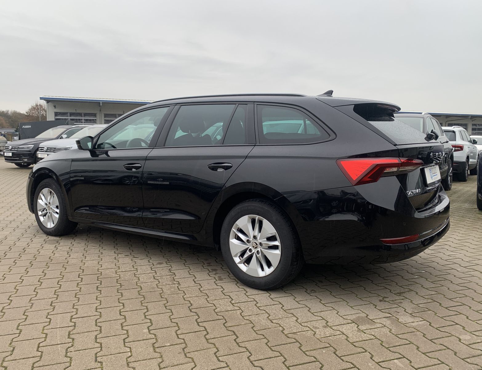 Fahrzeugabbildung SKODA Octavia 2.0 TDI*LED*Navi*SHZ*PDC*Temp*Spur*