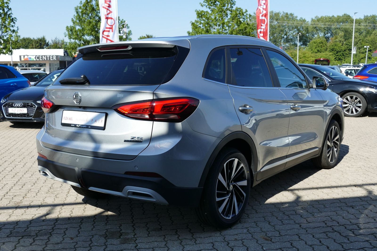 MG ZS