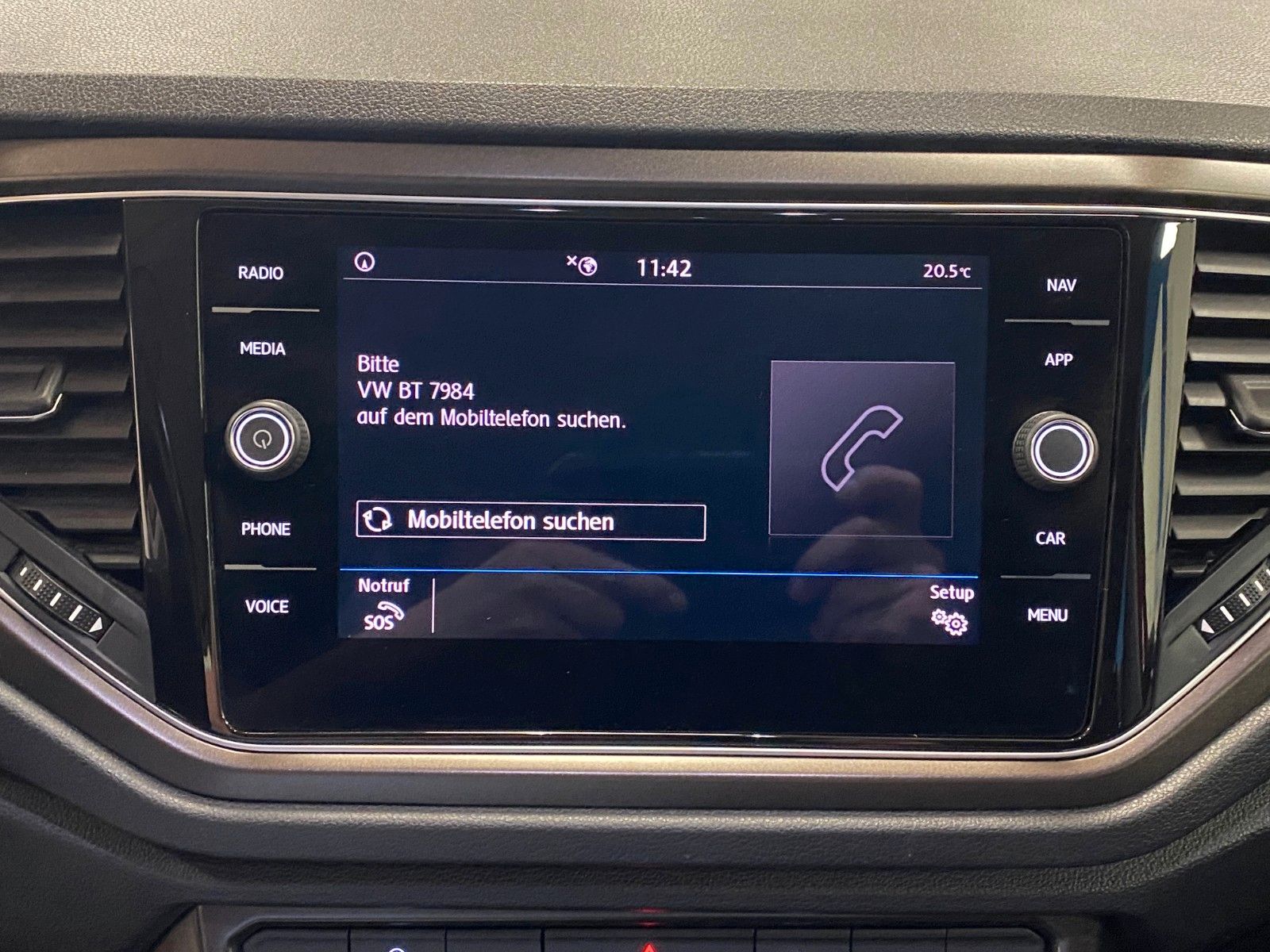 Fahrzeugabbildung Volkswagen T-Roc 1.0 TSI Style+NAVIGATION+SHZ+PDC+17"ALU+++