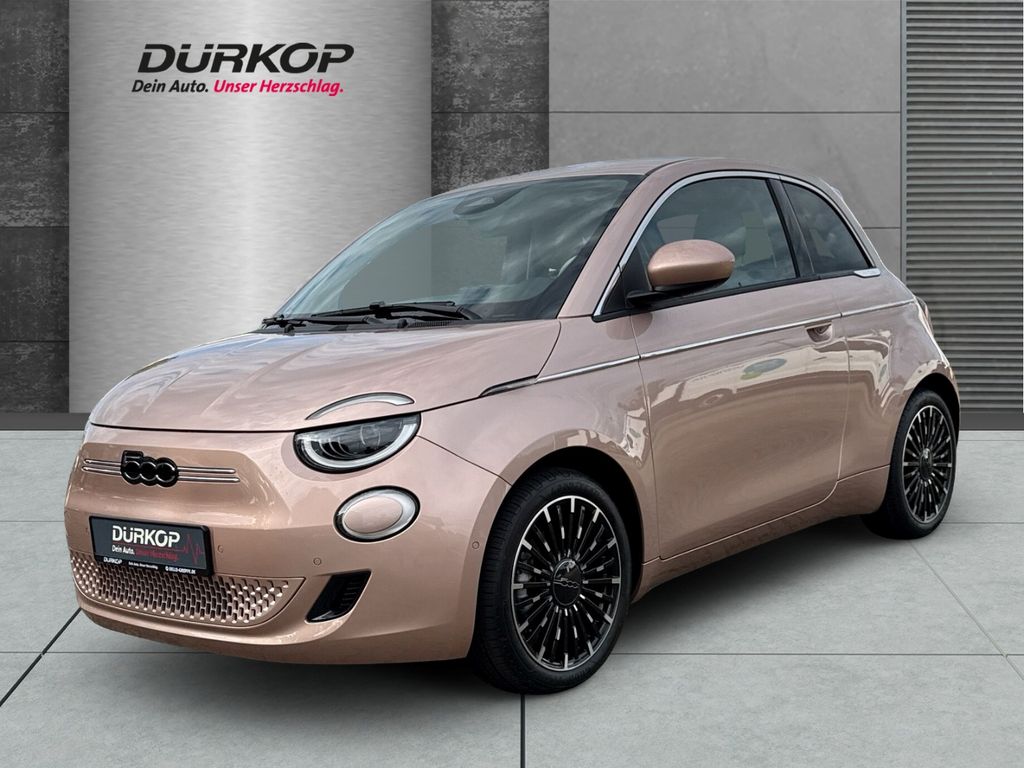 Fiat 500 La Prima Neuer 42 kWh MY25 Panorama Navi Sou