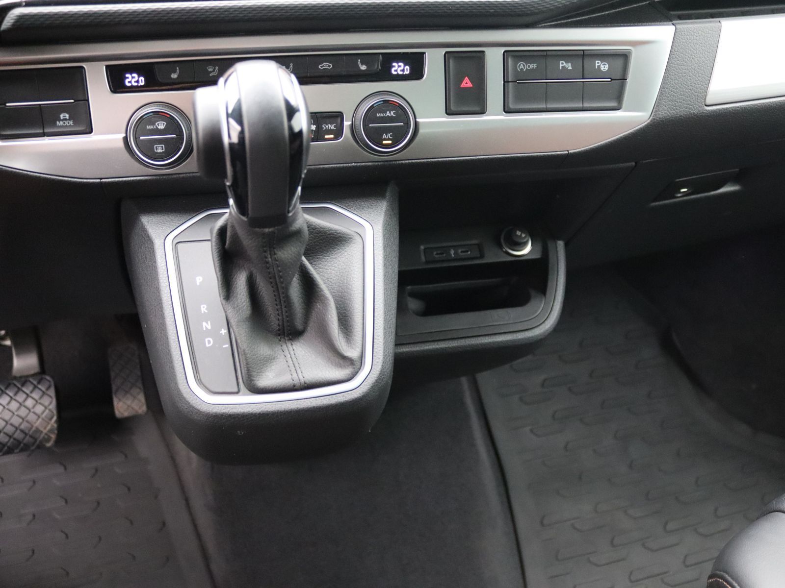 Volkswagen T6 Multivan - Bild 14