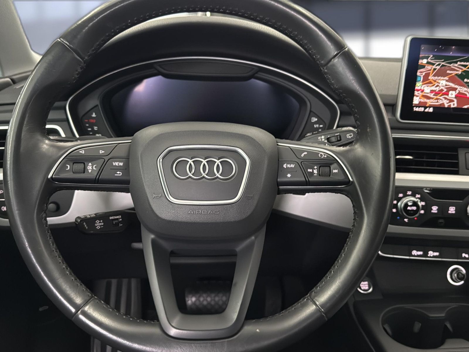 Fahrzeugabbildung Audi A4 Avant 35 TDI / AHK /