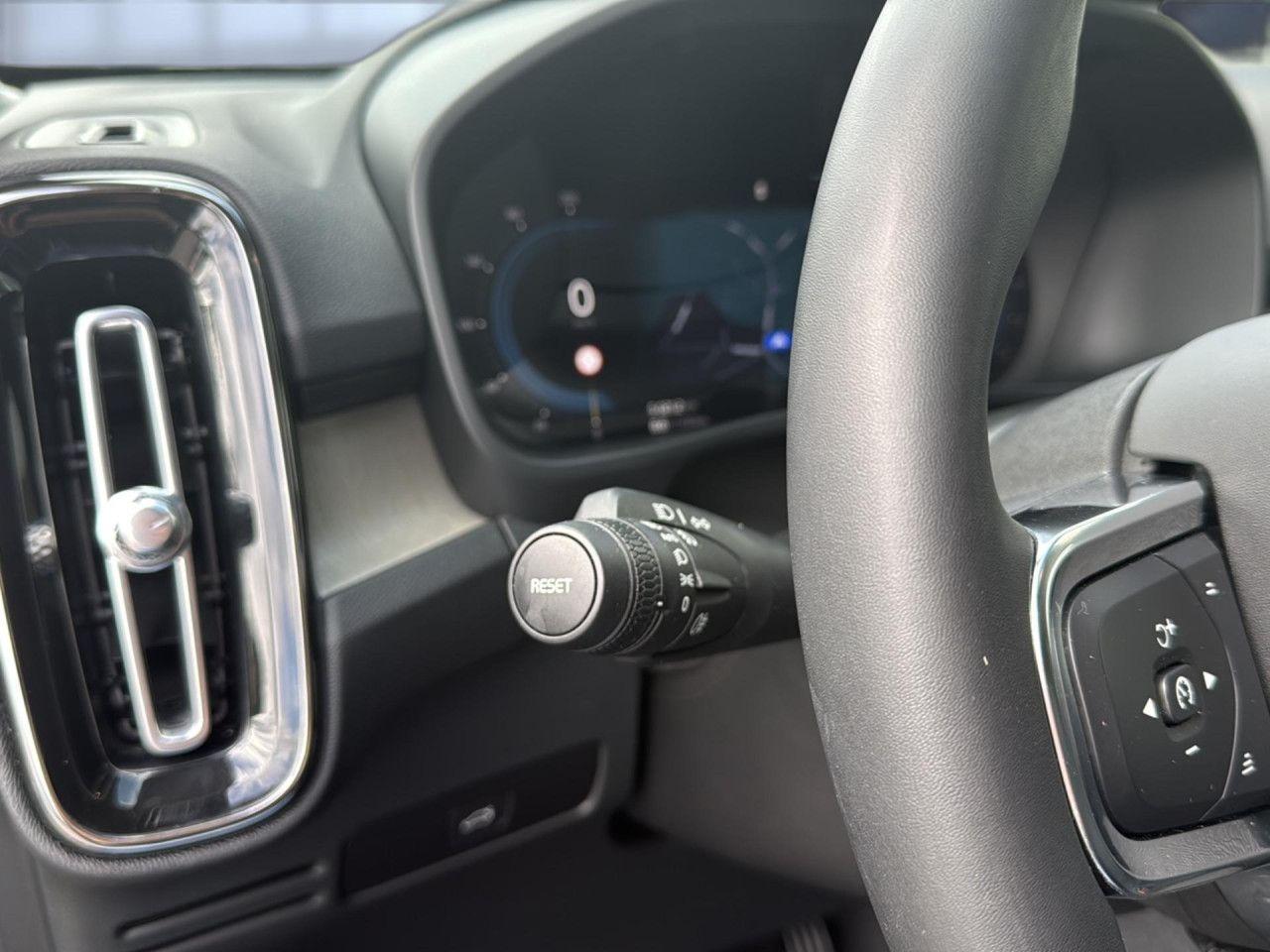 Volvo XC40 XC 40 Plus Dark 2WD Bluetooth LED Vollleder, миниатюра 15