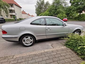 صورة 7 لـ 1998 Mercedes-BENZ CLK