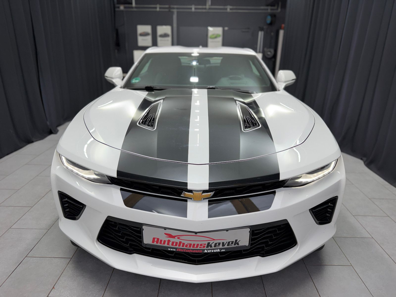 Fahrzeugabbildung Chevrolet Camaro Coupé V8|SCHALTER|RECARO|DEUTSCHES FZG|