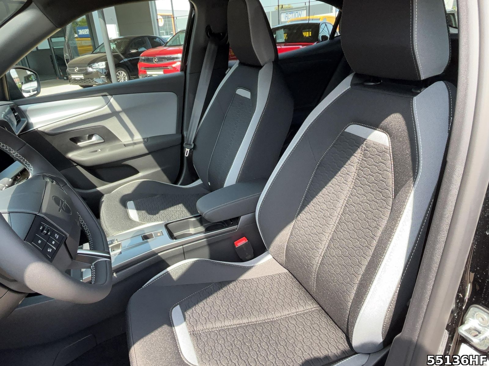 Fahrzeugabbildung Opel Mokka B Edition 131 PS AT