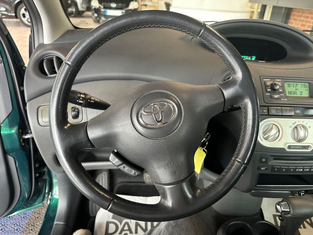 Toyota Yaris  1.3 Sol