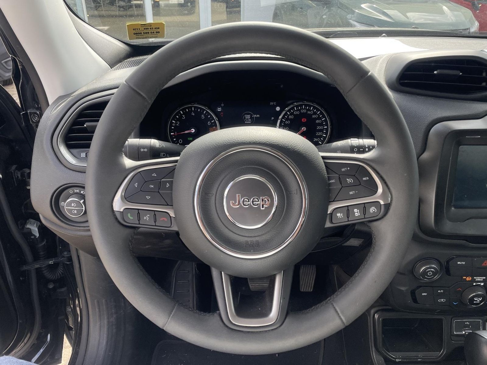 Jeep Renegade - Bild 10