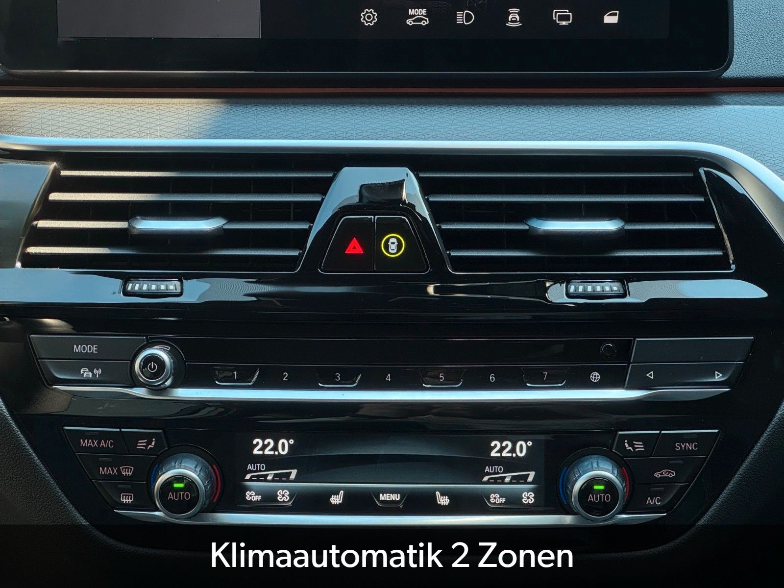 Fahrzeugabbildung BMW 530d M Sport Aero Shadow LED CAM Klim-4Z CarPlay