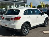 Mitsubishi ASX SUV-Star HU-03-2027/GANZJAHRESREIFEN /KAMERA - Mitsubishi ASX: 2.0