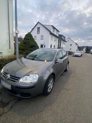 Volkswagen Golf 5 1.4 Mit 54000 Km in sehr guten Zustand