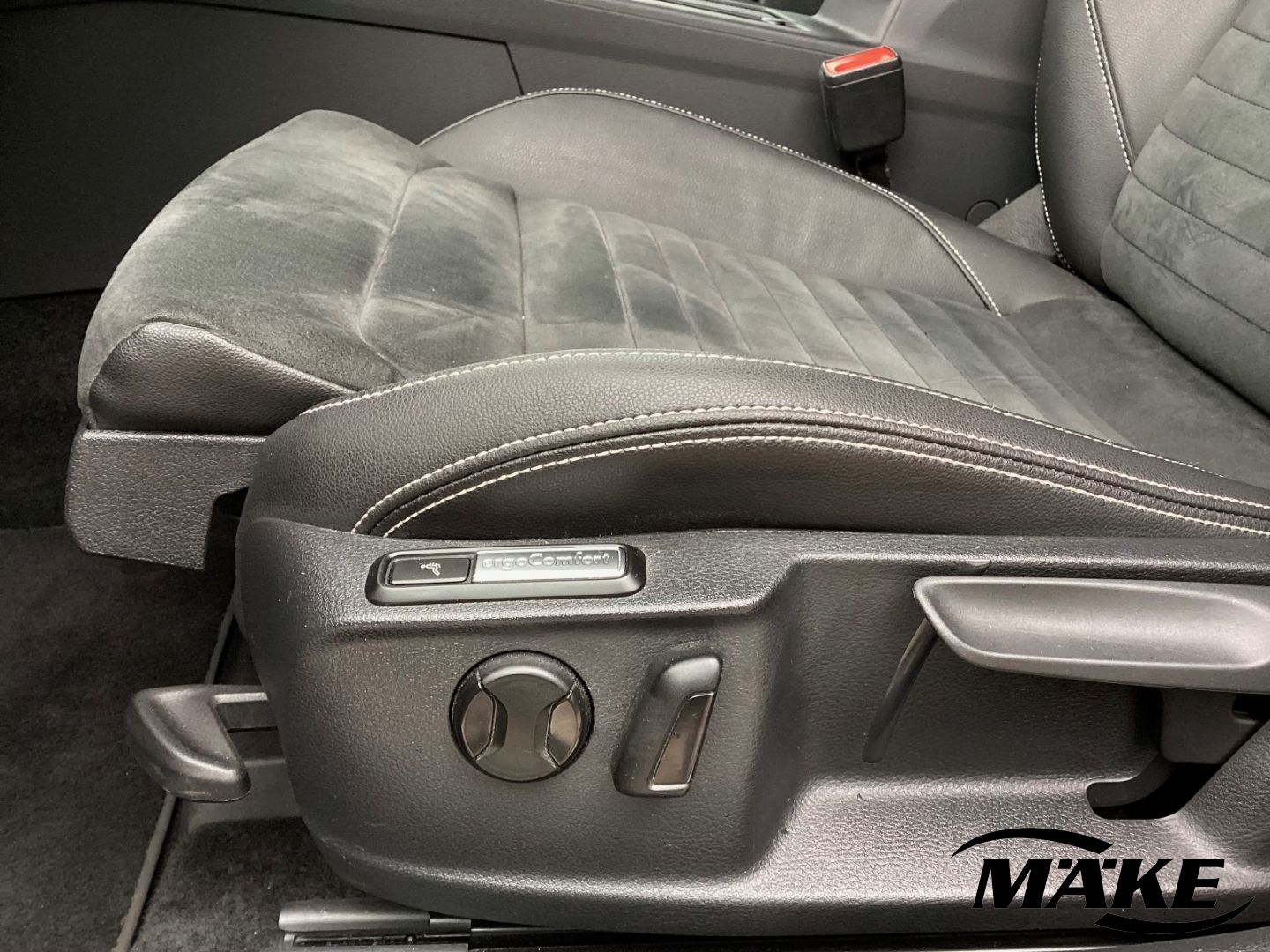 Passat Variant Elegance 2.0 TDI DSG 4motion