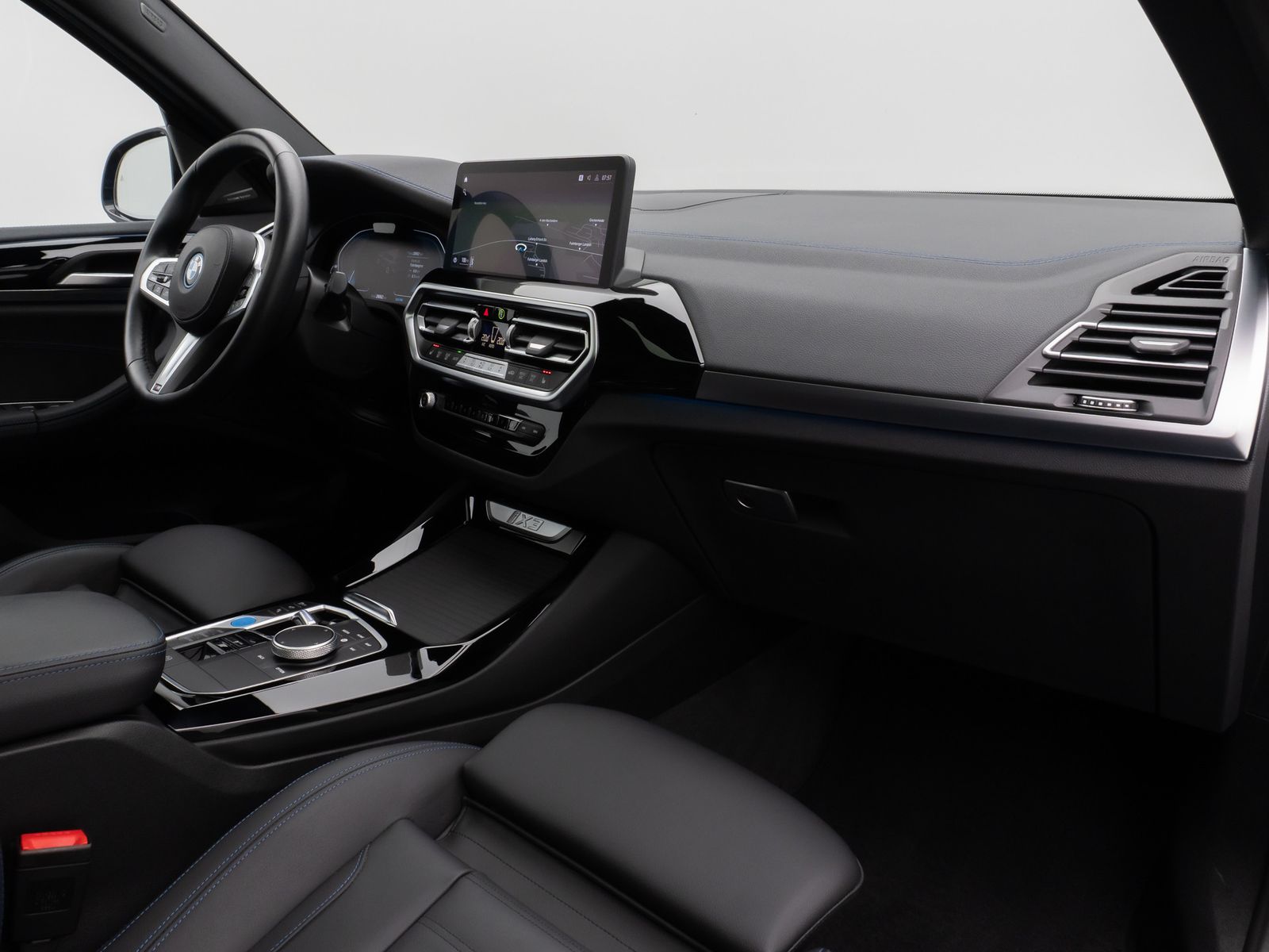 Fahrzeugabbildung BMW iX3 Impressive M Sport Pano 360°HUD DAB H/K 20"