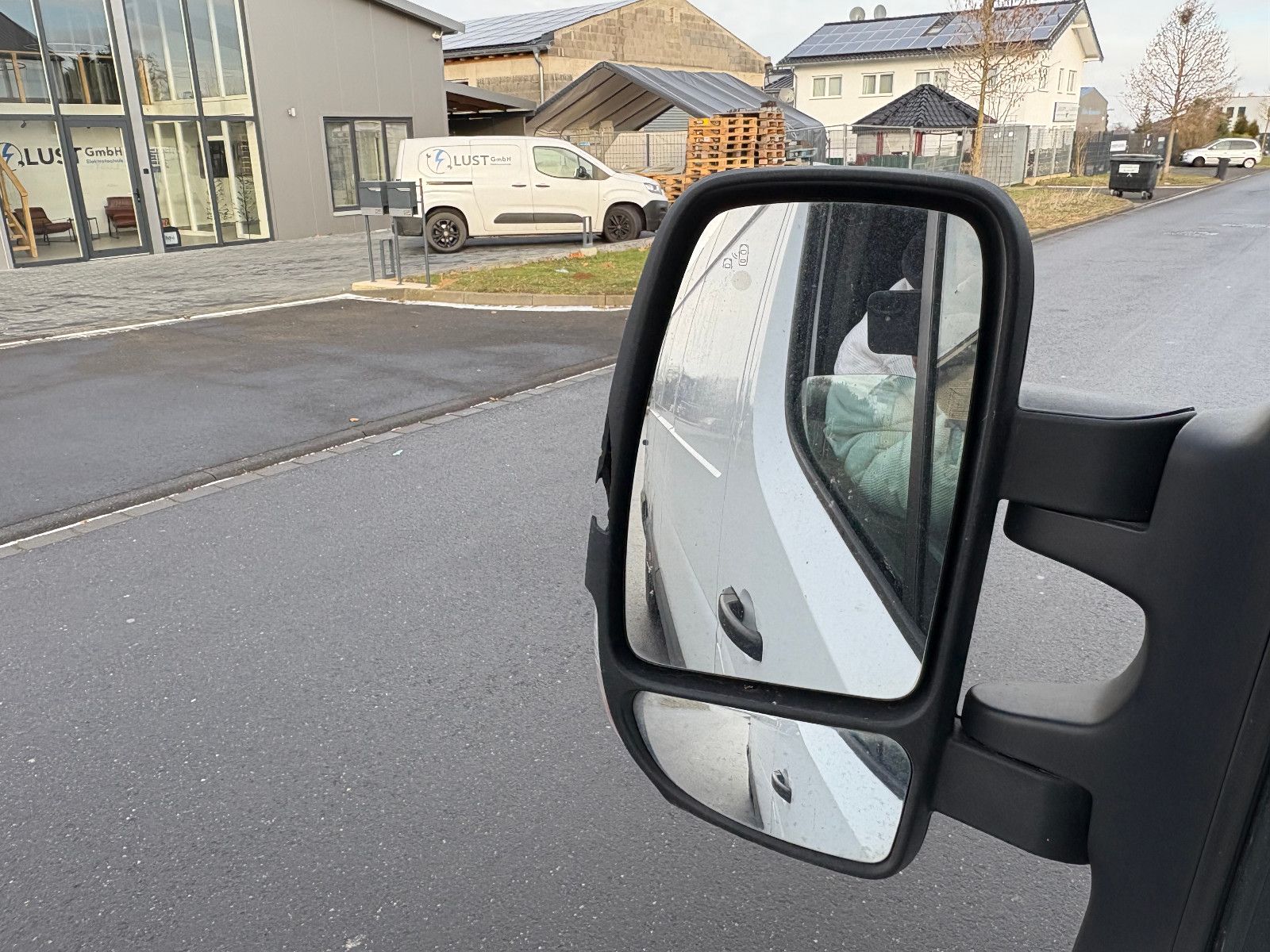 Fahrzeugabbildung Renault Master III Kasten L3H2 HKa 3,5t/KÜHLWAGEN/3-SITZ