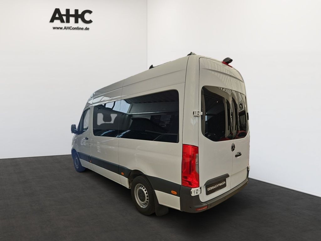 Fahrzeugabbildung Mercedes-Benz Sprinter 317 Kombi L2H2 Mobility Rollstuhl Lift