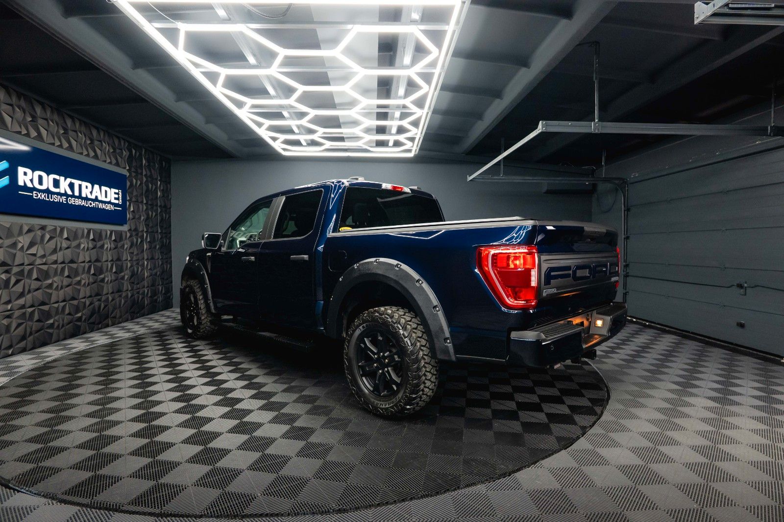 Fahrzeugabbildung Ford F150 5.0L V8 4x4 Offroad SuperCrew RAPTOR 19%