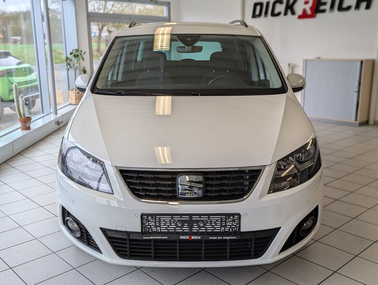 Fahrzeugabbildung SEAT Alhambra 1.4 TSI DSG Style 7-Sitze Cam Shz LM17"