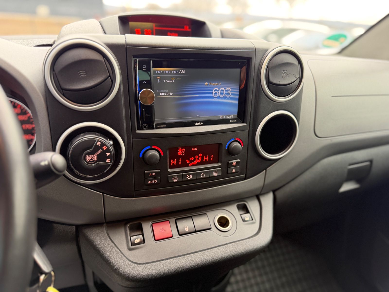 Berlingo Selection 1.6 Blue-HDI Autom.