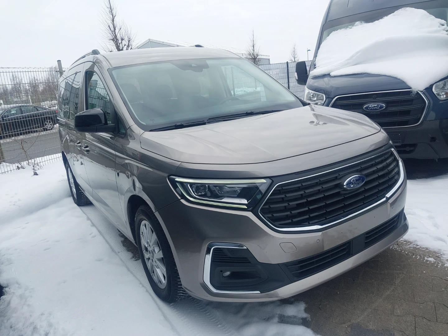 Volkswagen Grand*Tourneo*Connect*Titanium*45000 km*7Sitzer*