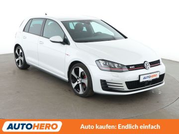 Volkswagen Golf - 8