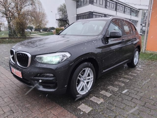 BMW X3 xDrive 20 d Leder Navi PDC  1"te Hand