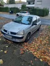 Renault Auto Renault Clio 1.2l - Renault Clio aus 2004: 1.2