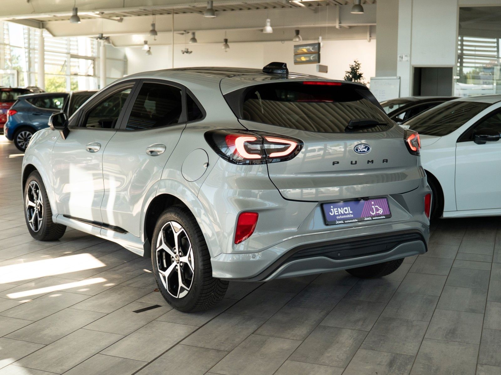 Fahrzeugabbildung Ford Puma ST-Line PANO/SITZHEIZUNG/NAVI/LED