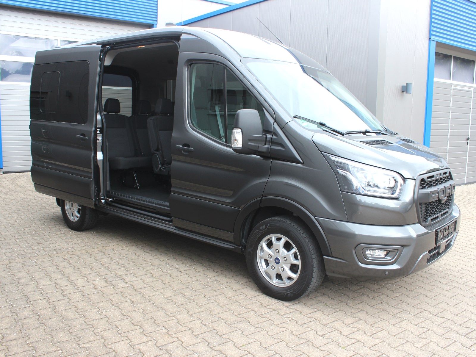 Fahrzeugabbildung Ford Transit 330 L2 Trend 2,0 TDCi DPF Mild-Hybrid