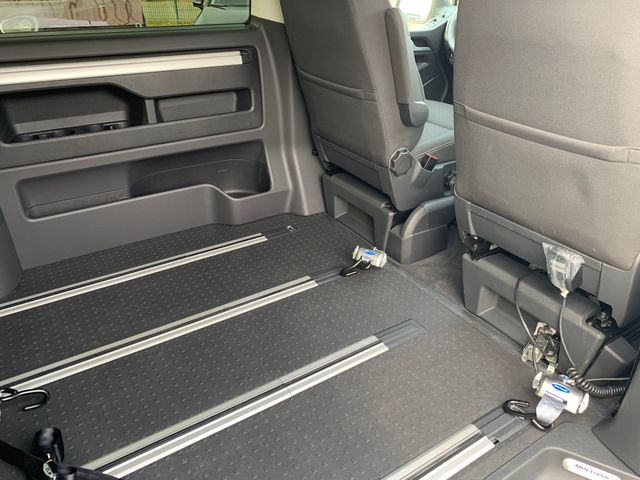 Fahrzeugabbildung Volkswagen T6 Multivan 2,0 TDI DSG+Rollstuhlumbau+Lift+AHK