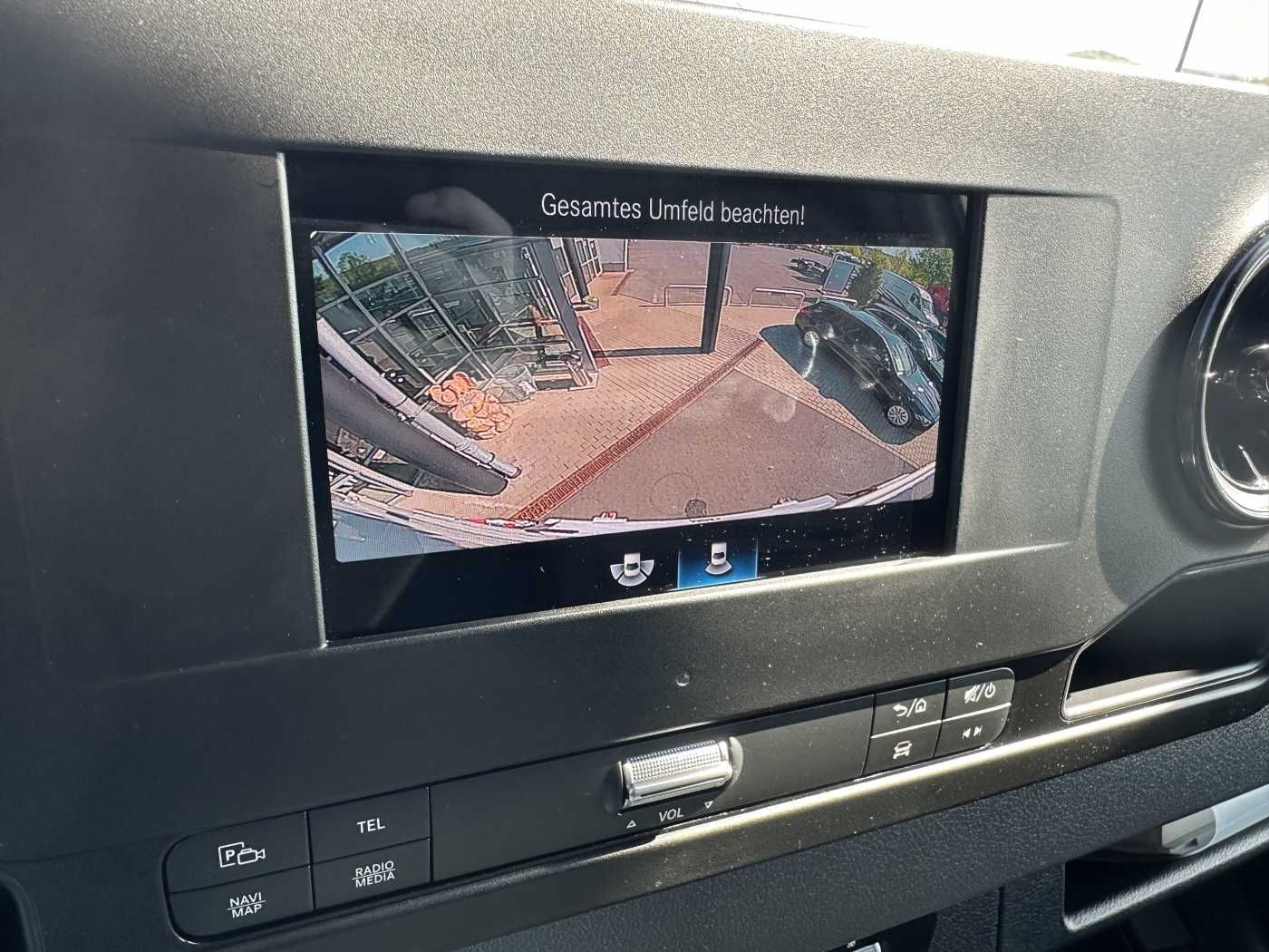 Fahrzeugabbildung Mercedes-Benz Sprinter 317 CDI Koffer LBW Schwing Klima Kamera