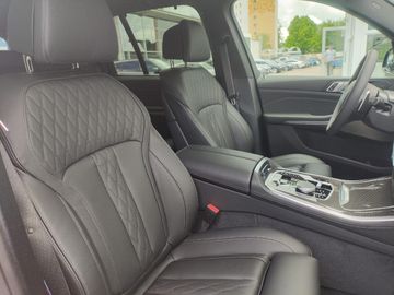 BMW X5 xDrive40d M Sportpaket HK HiFi DAB LED