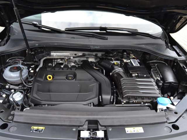 Tiguan 1.5 TSI DSG R-Line AHK/MATRIX/NAVI-PRO/HE