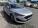 Ford Focus Turnier 1.5TDCi Titanium*LED*NAVI*SITZHZG - Ford Focus Gebrauchtwagen in Lübeck