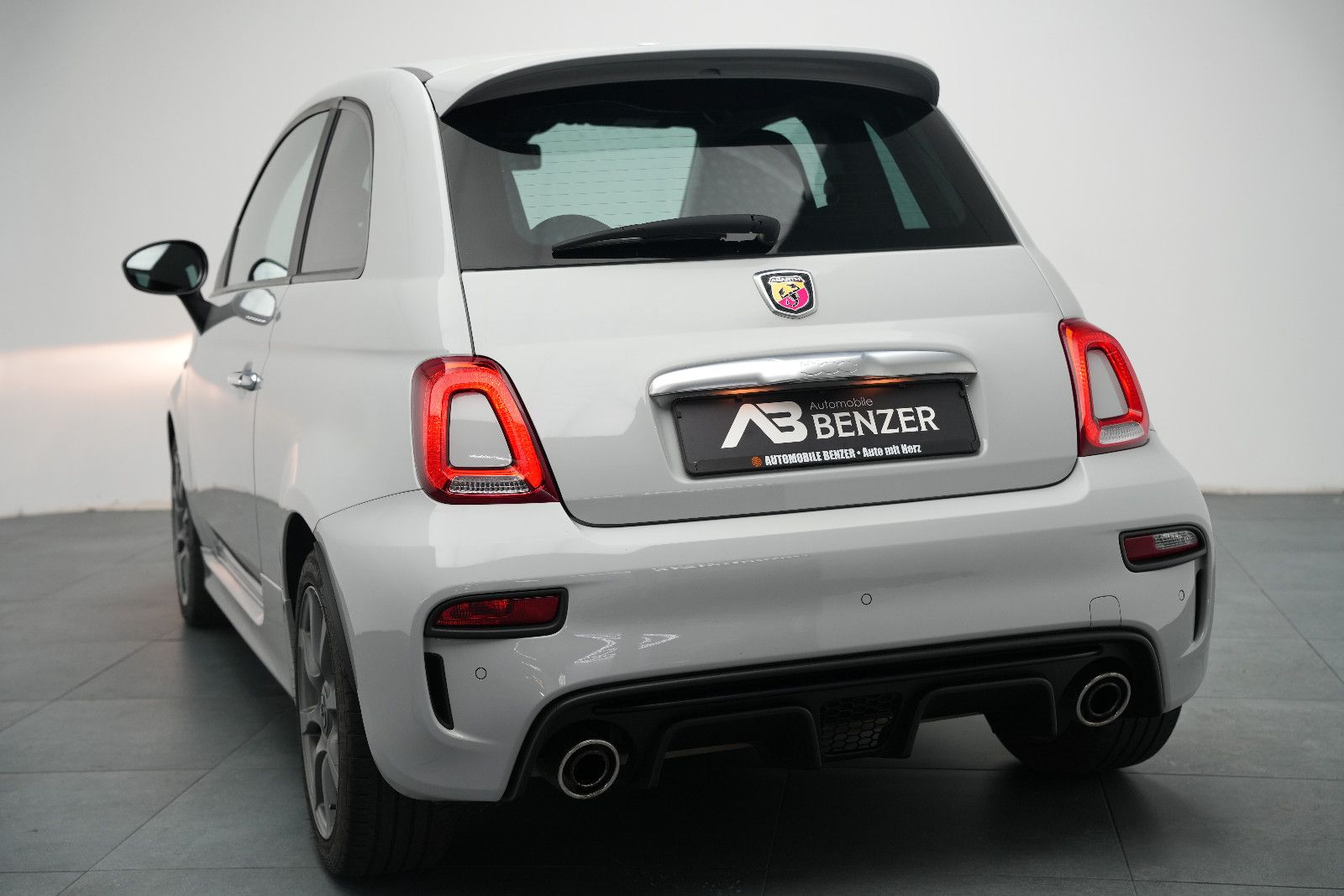 Fahrzeugabbildung Fiat Abarth 500 595 *BeatsAudio*SportsitzeAbarth*PDC*