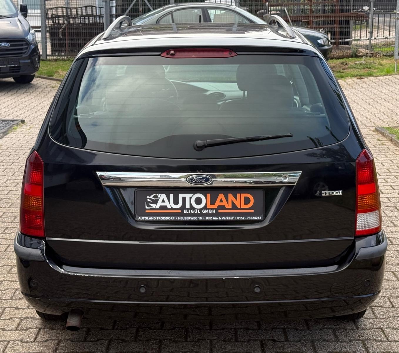 Ford Focus 2004 — photo 6