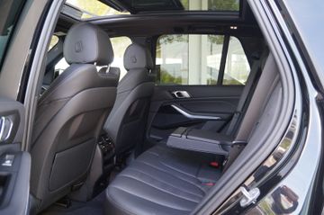 BMW X5 xDrive40 d xLine Panodach-Head Up-Standheizg-