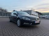 Volkswagen Passat Variant Trendline BlueMotion - gebrauchte VW Passat Variant aus dem Jahr 2012