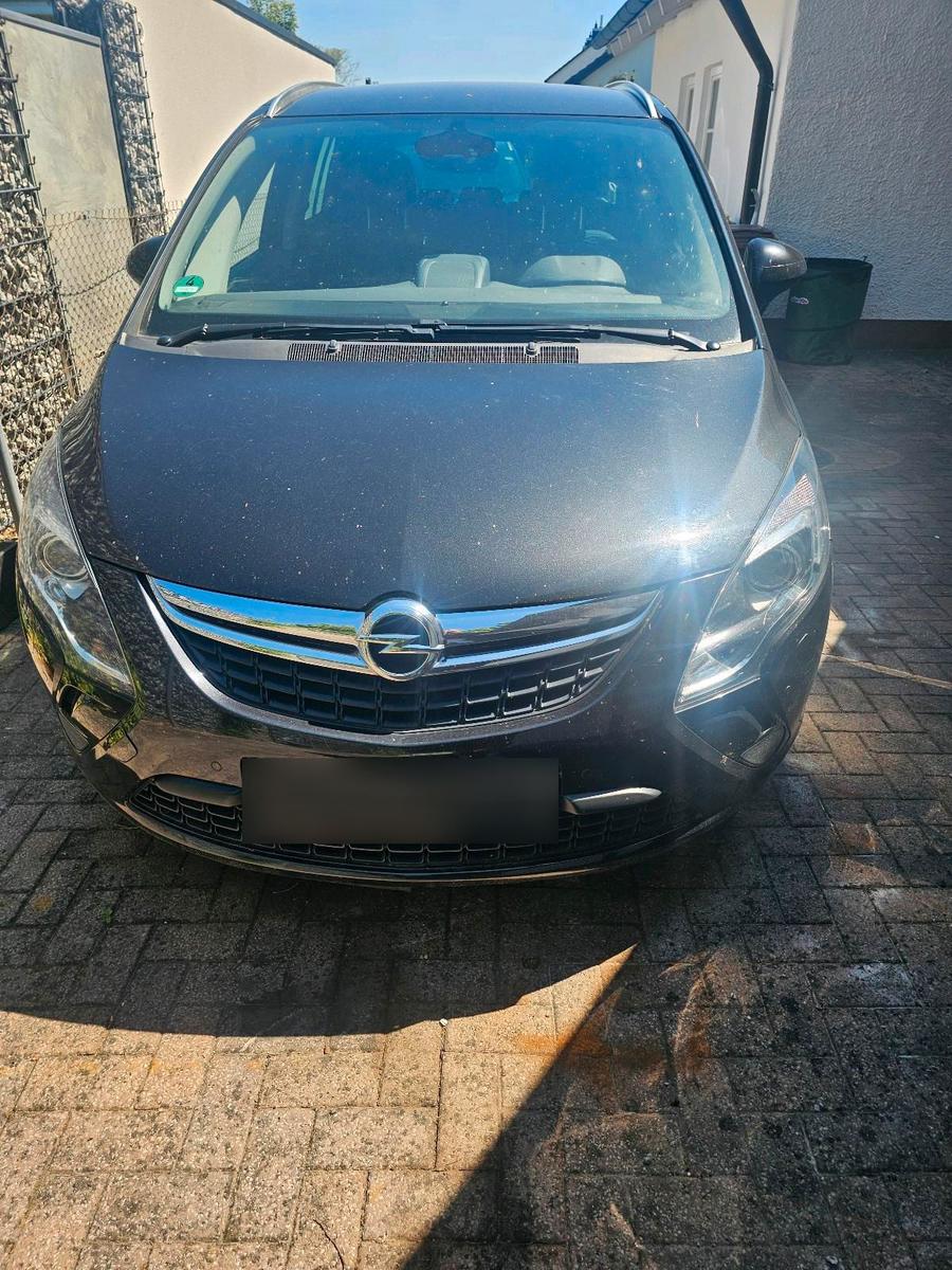 Opel Zafira 2012 — photo 6